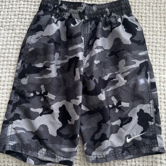 Lot of Boys Clothes size M - Picture 8 of 8